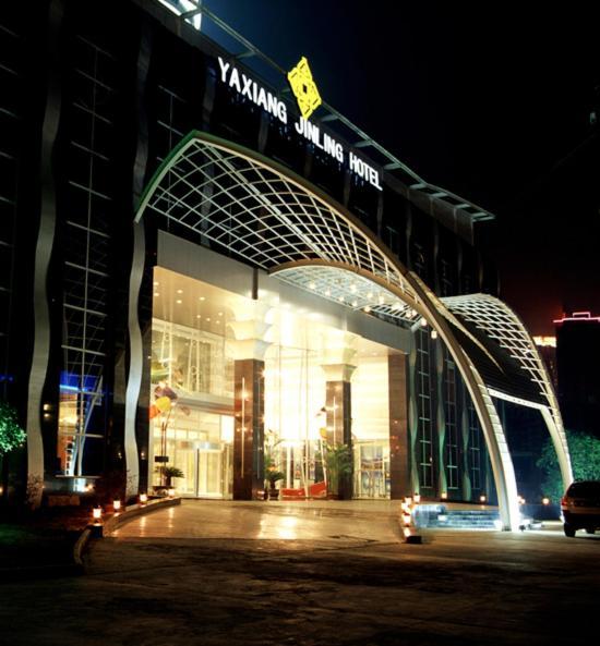 Yaxiang Jinling Palace Лоян Екстер'єр фото